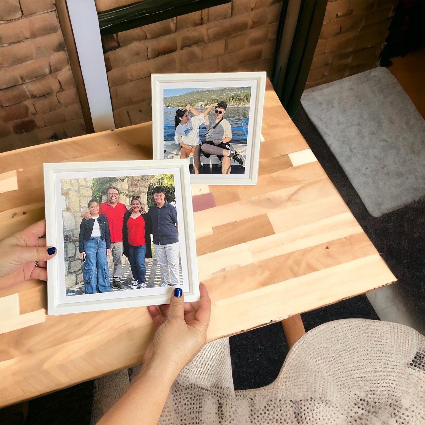 2 adet 20x20 cm Yapışan Çerçeve Beyaz